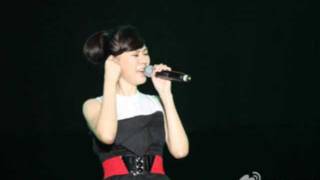 Download Lagu 卓依婷Timi 梦想就在前方，不管风雨有多狂， 一定会到达圆梦的地方