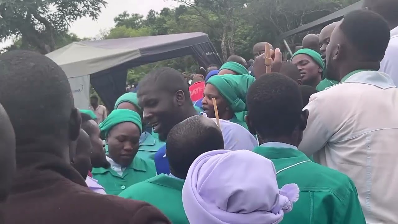 Uma uNkulunkulu engakithi 🎶🔥