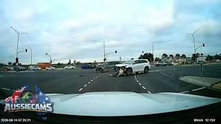 Aussiecams - Fail To Give Way Ends In Serious Crash