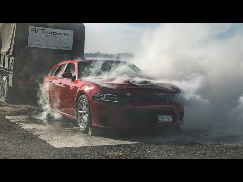 dodge-magnum-srt8-chargum-burnout