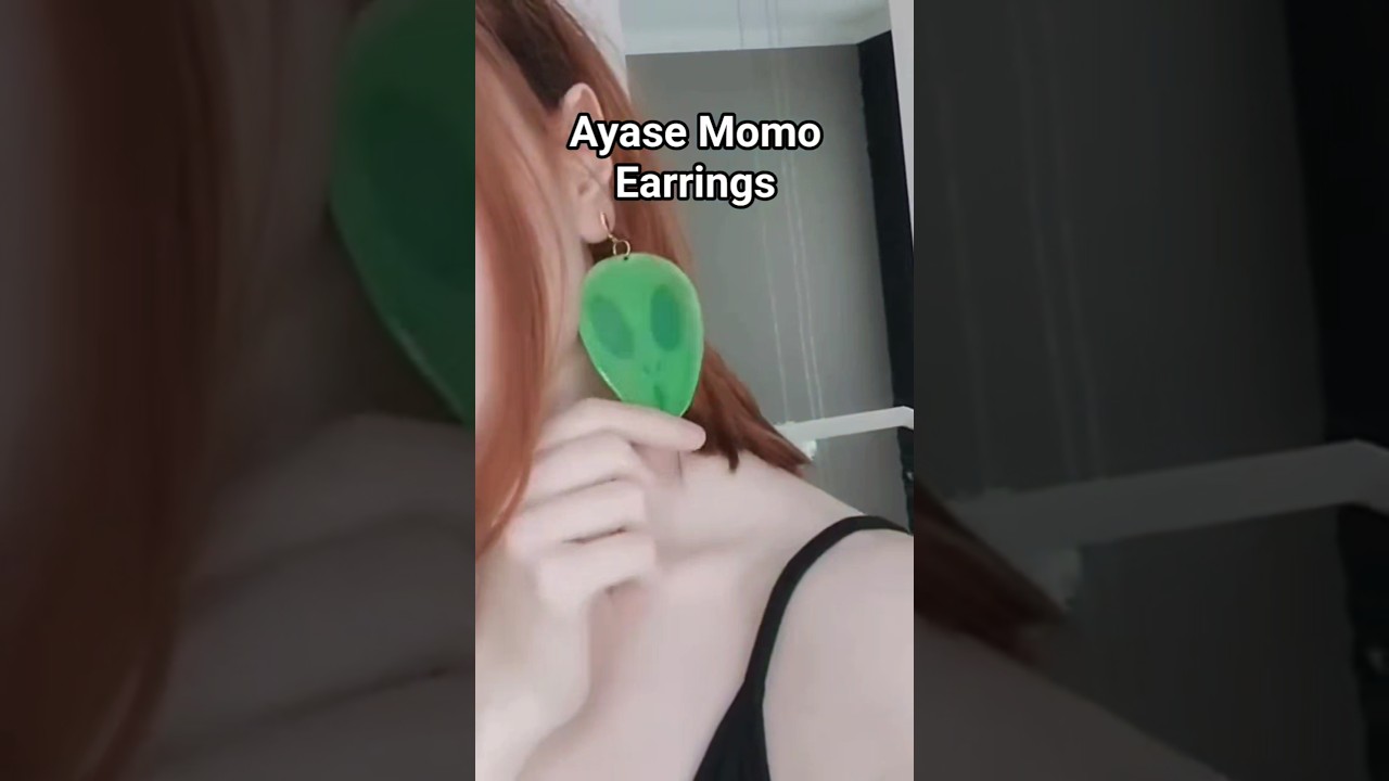 Ayase Momo Earrings DIY