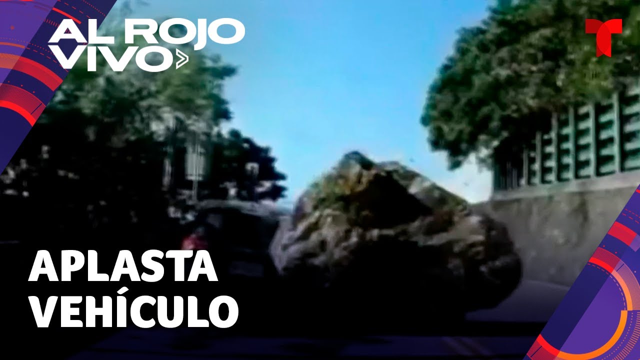 Enorme roca cae del cerro y aplasta un auto en Taiwán - YouTube