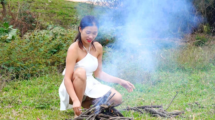 Julia cooks pork liver in a watermelon - Julia Dai...