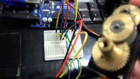 Lập trình vi điều khiển-Phần 11-Cấu tạo RC Servo và thực hành điều khiển RC Servo cho Arduino