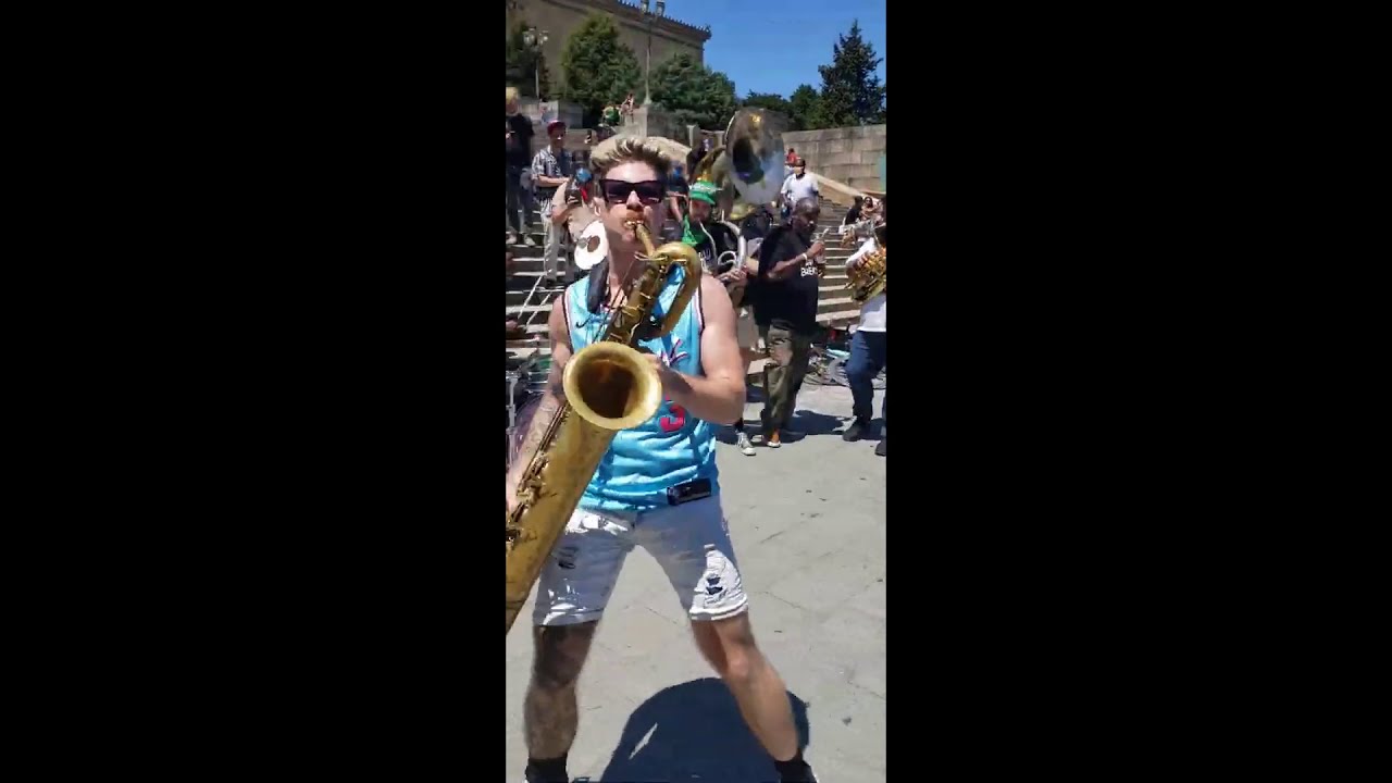 Leo P Sax street performance YouTube