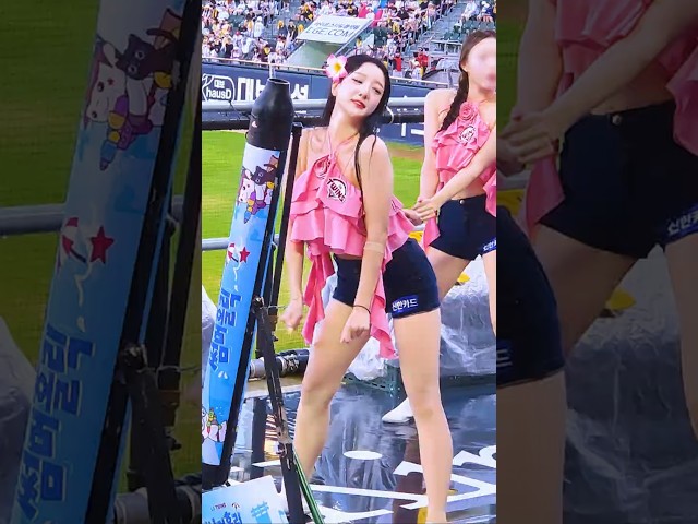 [워페????] 잠실 흠뻑쇼 그녀????"러빙유" 씨스타3????서여진 Seo Yeojin 치어리더 직캠 fancam