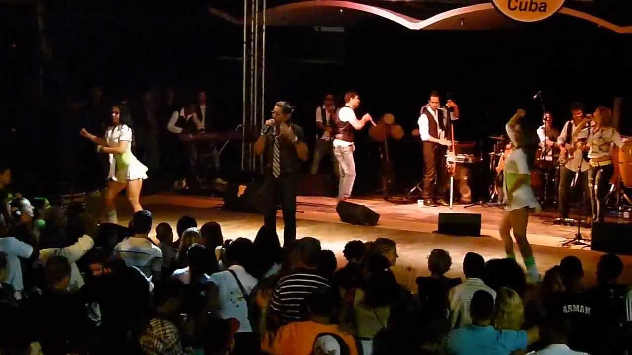 Paulo FG "Bombon" Baila en Cuba 2011 (CubaHabana) YouTube
