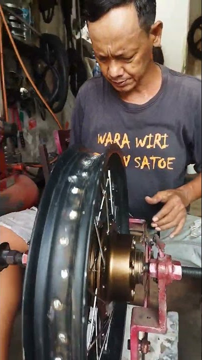 Ukuran ruji Tromol Belakang GL Pro l velg ring 17