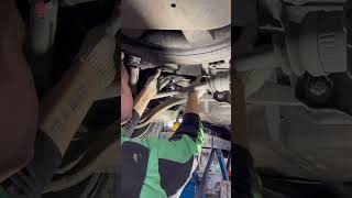 Замена заднего поперечного рычага на Hyundai Santa Fe ( kvik_avto )