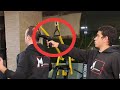 طريقة الخروج من التهديد بسلاح ناري من الخلف    