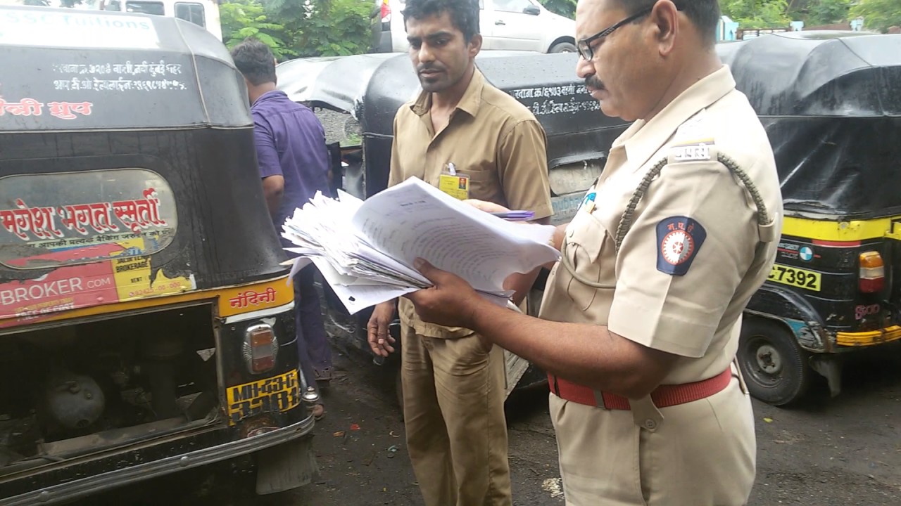 20160901 124920 Auto Rickshaw Scrap at Dy RTO Navi Mumbai - YouTube