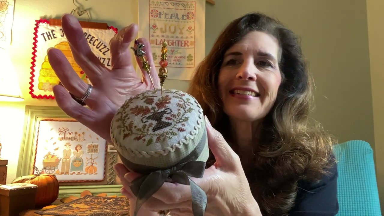 The Just BeeCuzz Buzz - Thread Tales #25 Fall Smalls and a Sampler September Finish