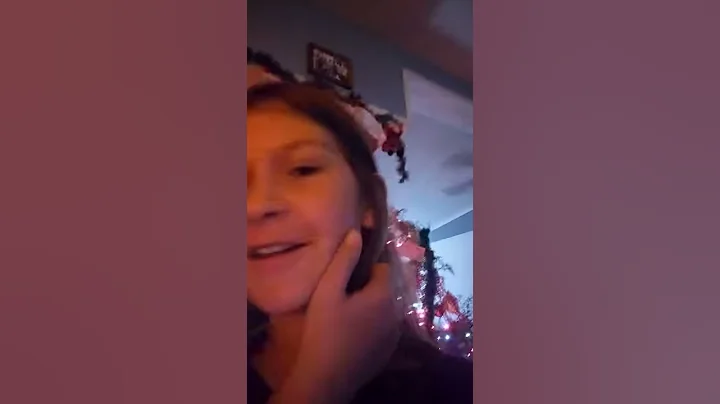Me intro Christmas tree