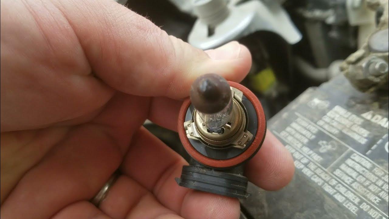 Subaru Outback 2016 Headlight Bulb Replacement - YouTube