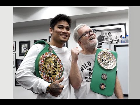WBC Champion Mark Magsayo presents Freddie Roach with Trainer Belt