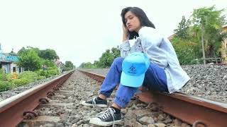 IKLAN TOPI CUSTOM {tugas UAS} SDS