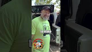 8 Minutes and 20 Seconds Of Groaner Humor screenshot 5