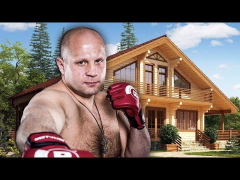 УДИВИЛ ВСЕХ как живет Фёдор Емельяненко и Сколько зарабатывает Последний Император