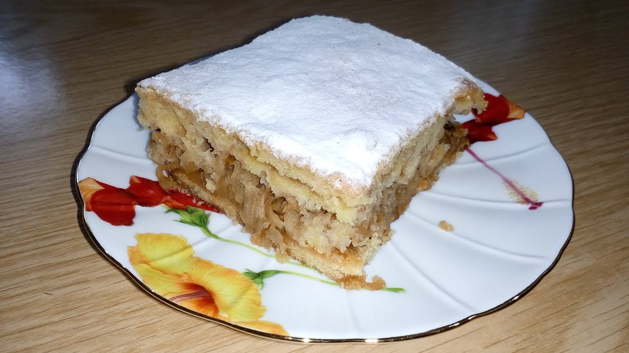 Разкошен сладкиш с ябълки