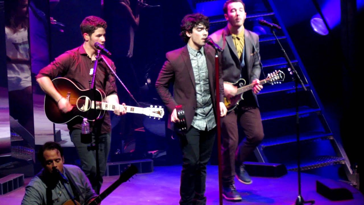 Pushing Me Away - Jonas Brothers - Pantages Theater, Los Angeles, CA 11/29/12