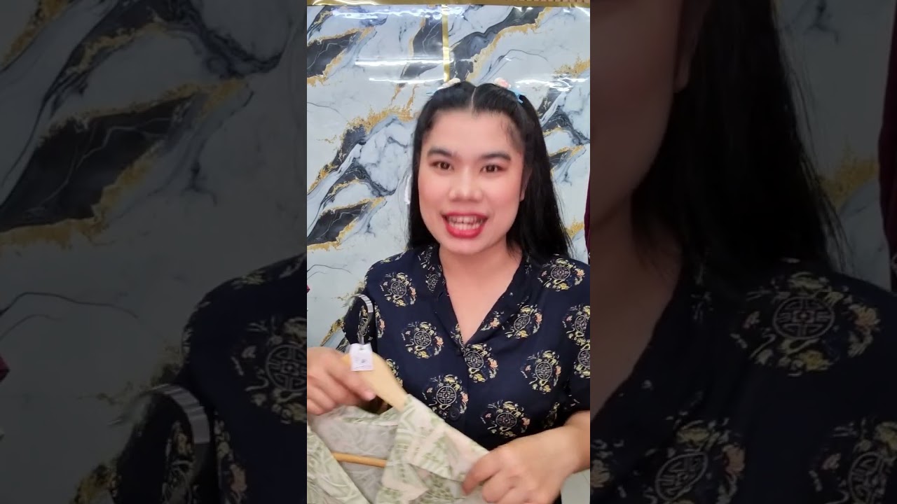 เสื้อชีฟองแขนสั้นอก 40 + ราคา 69 บาทสนใจโทร 081 771 6210 หรือทัก LINE หาน้องเอ๋ได้เลยจ้า