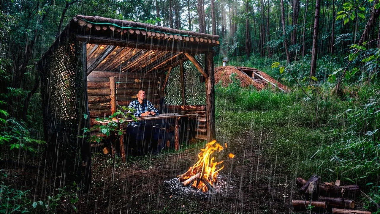 🌧️ 30 Days Solo Survival Camping in the Rain 🌲 Building Shelter ...