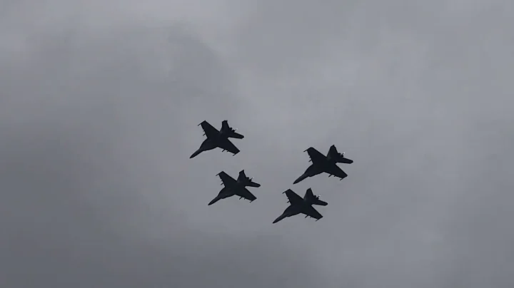 21 Jet Missing Formation from our backyard (video ...