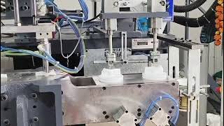 1 LITER TWO HEAD AUTO DEFLASHING WITH IML #machine #machinerychannel #blowmouldingmachine