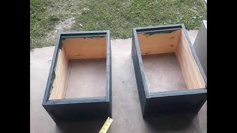 German style 8 frame langstroth hive build. English Alabama usa.