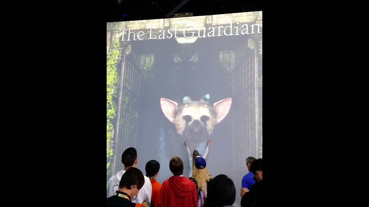 Interactive The Last Guardian at Sony's E3 2016 booth