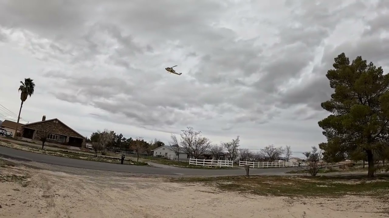 Yu Xiang AH1 F repainted to the Desert storm Sand Shark