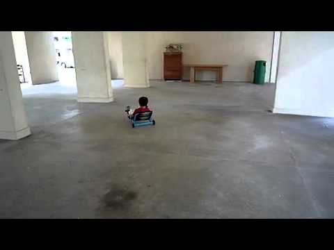 Niño 1 con Ezy Roller