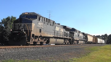 NS 13R WB on the NS Lurgan with midtrain DPU