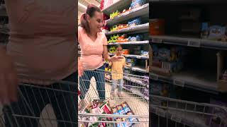 🤰 MAMA la cumpărături cu TEO 🚨 Best Shopping with my Dad 😱 Unexpected ending 💯 #shorts