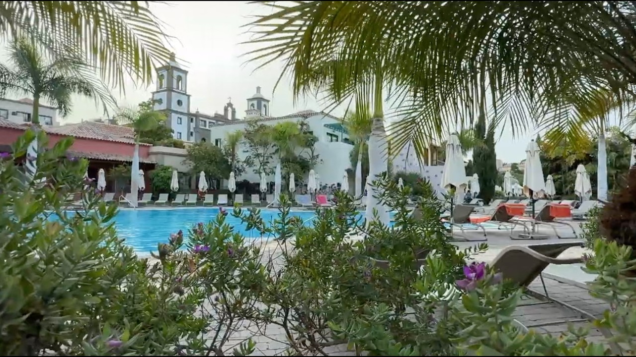 Hotelrundgang Lopesan Villa del Conde: Pools, Garten und Gastronomie - Teil 2