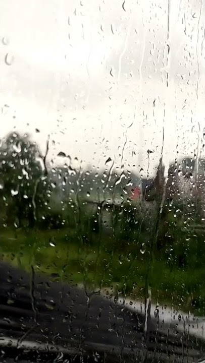 VIDEOIN HUJAN DARI BALIK JENDELA | HALU STORY #shorts  #storyhalu #storyig #storywa