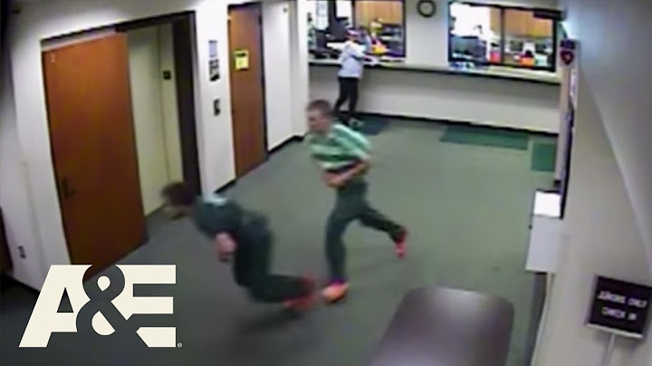 Court Cam: Top 5 Greatest Escapes | A&E