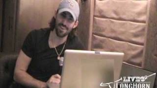 Jake Owen Checks In On The "Sing It Like Jake" Contest From The Road