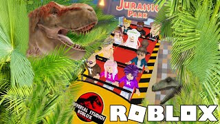 We visited the best theme park on Roblox!