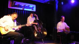 Slide guitar oriental
