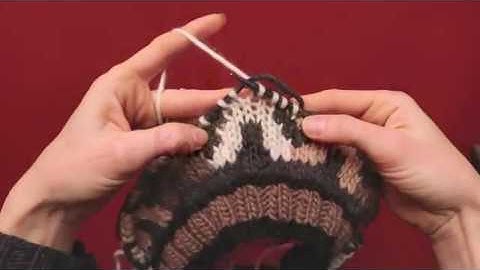 Trapping the Yarn (Continental) KnittingHelp.com