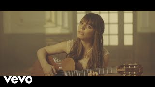 Silvina Moreno - En el 87 (Official Video) chords