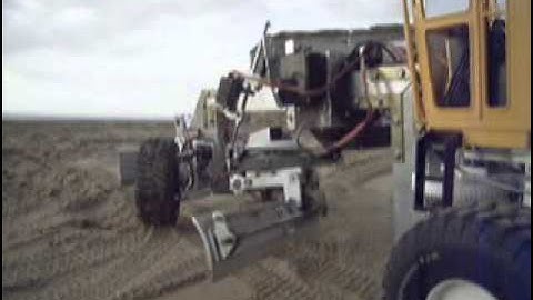 1/14 scale R/C Model Motor Grader on the Beach - compilation