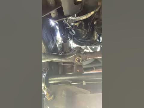 2005 GMC Yukon Pitman Arm worn out - YouTube