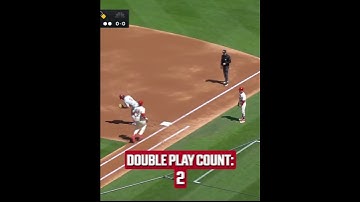 The Phillies turned five double plays in a game for just the 8th time since 1901 😯