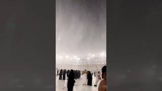 Heavy Rainfall, Kaaba, Mataf and Performing Tawaf is a truly blessing - Mashallah