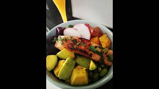 From Todays LIVE.. See What I came Up With #exxpatlife #lifeabroad #joyofcooking
What Goes With Salmon 🤔🤔
Starting Sunday with a mimosa and a delicious plate, this easy recipe for grilled salmon and roasted vegetables makes for perfect brunch ideas. Im living a vibrant life in Panama, and this channel helps older women live an active lifestyle through cooking healthy food. This quick recipe for a healthy meal is a great example of the kind of fish recipes that can keep
you thriving!
This channel helps single, older women live a vibrant life abroad through our videos and podcast.
If any of this sounds of interest to you, please like, share and subscribe.
I thank you. From Todays LIVE.. See What I came Up With #exxpatlife #lifeabroad #joyofcooking