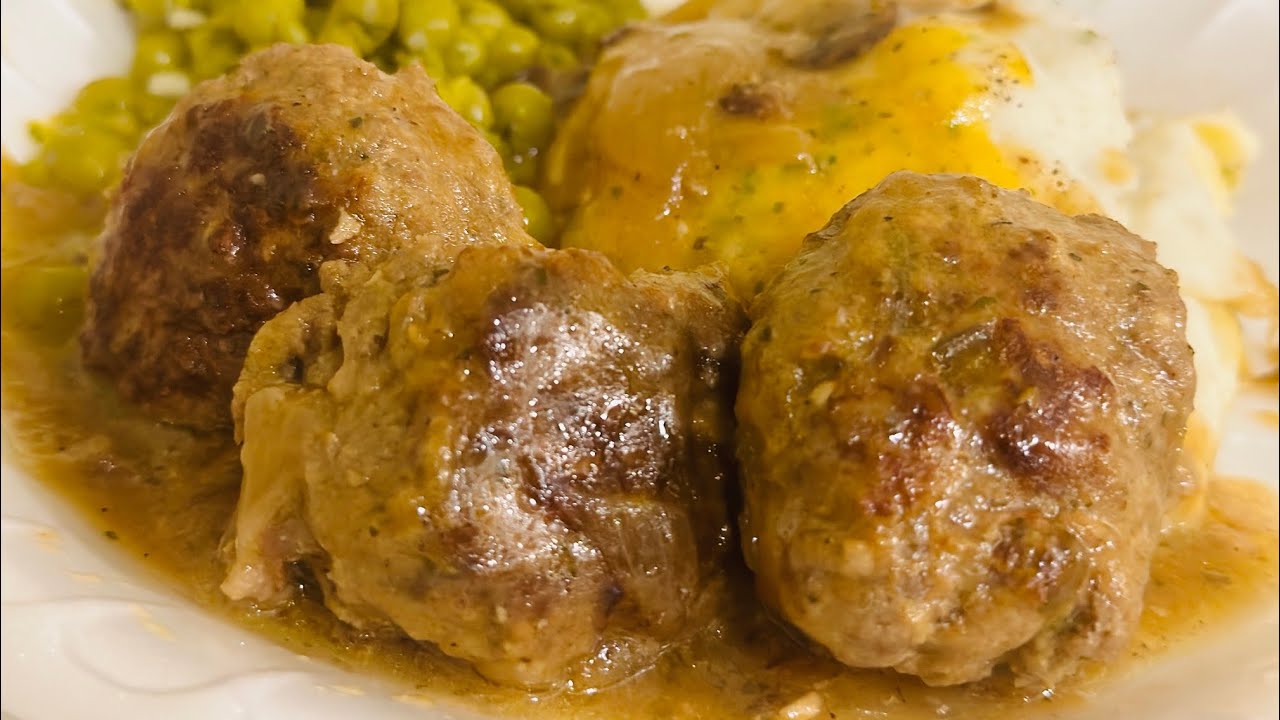 Meatballs and gravy! YouTube