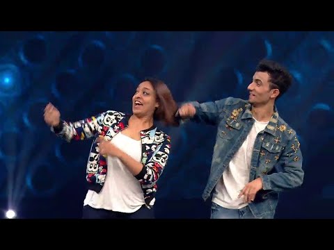 Hook Up Song - Student Of The Year 2 | Piyush - Shazia | Live Peformace | INDI KING