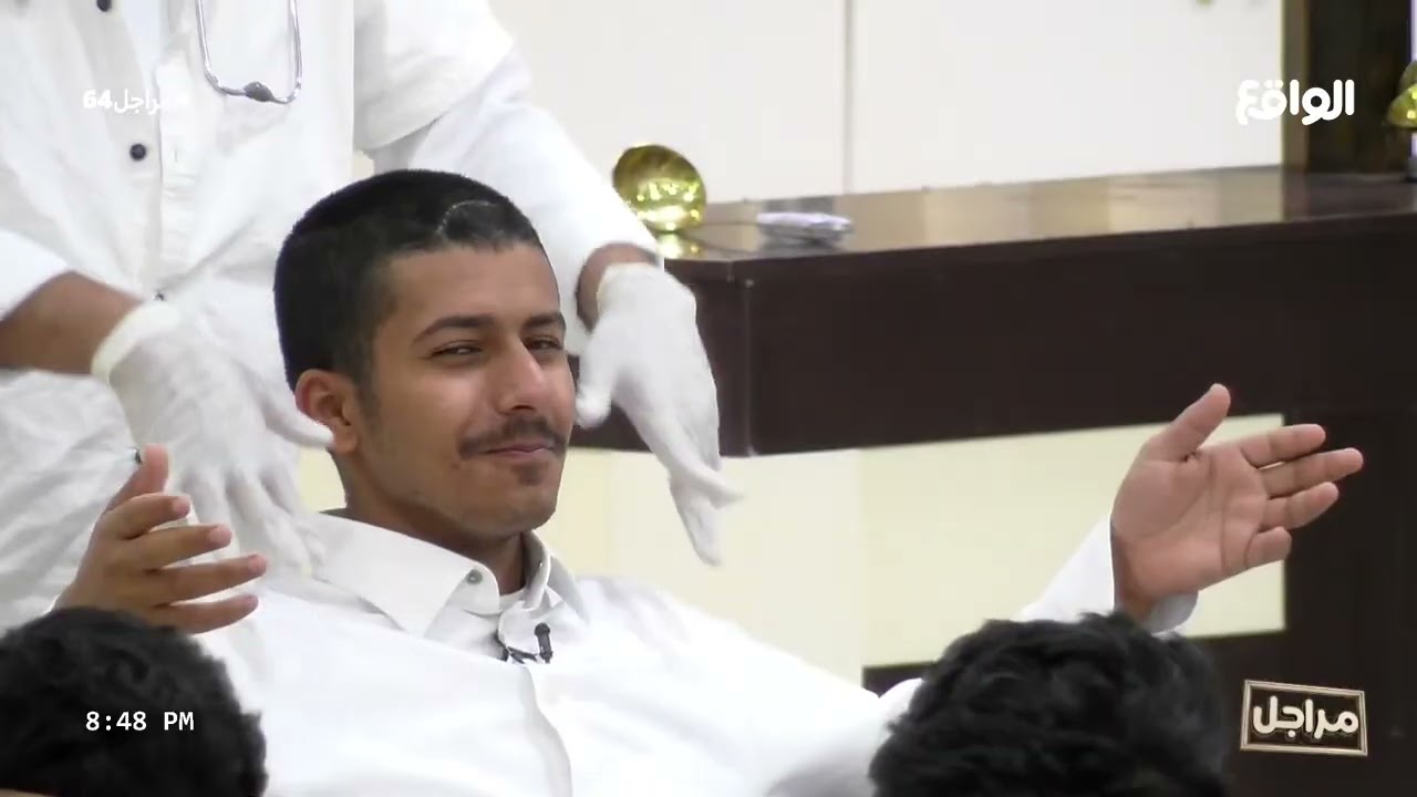 عبدالله العلياني يمارس مهنة الطب على زملاءه ! (مرجل64)